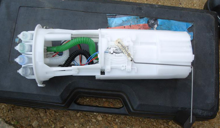 TD5 Discovery Fuel pump and sender unit