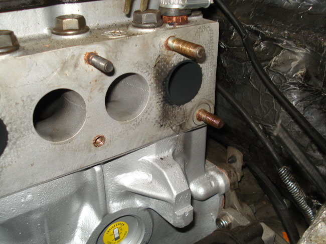 gasket leak exhaust port cylinder head