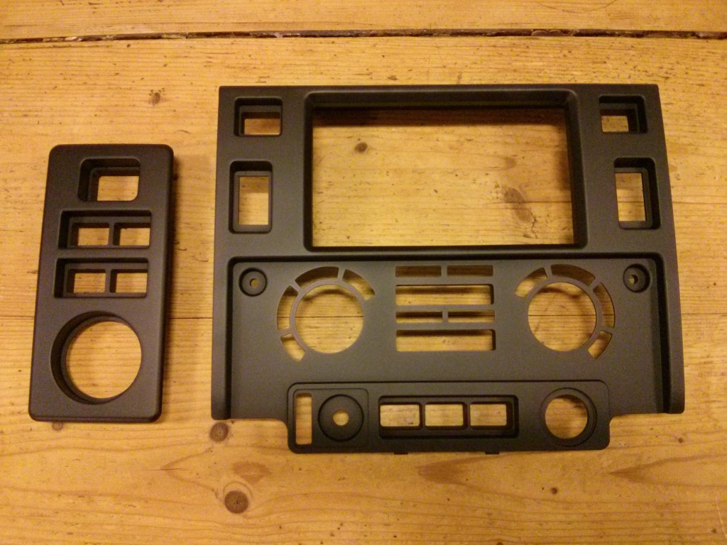 Land Rover Defender Double Din Puma Dash